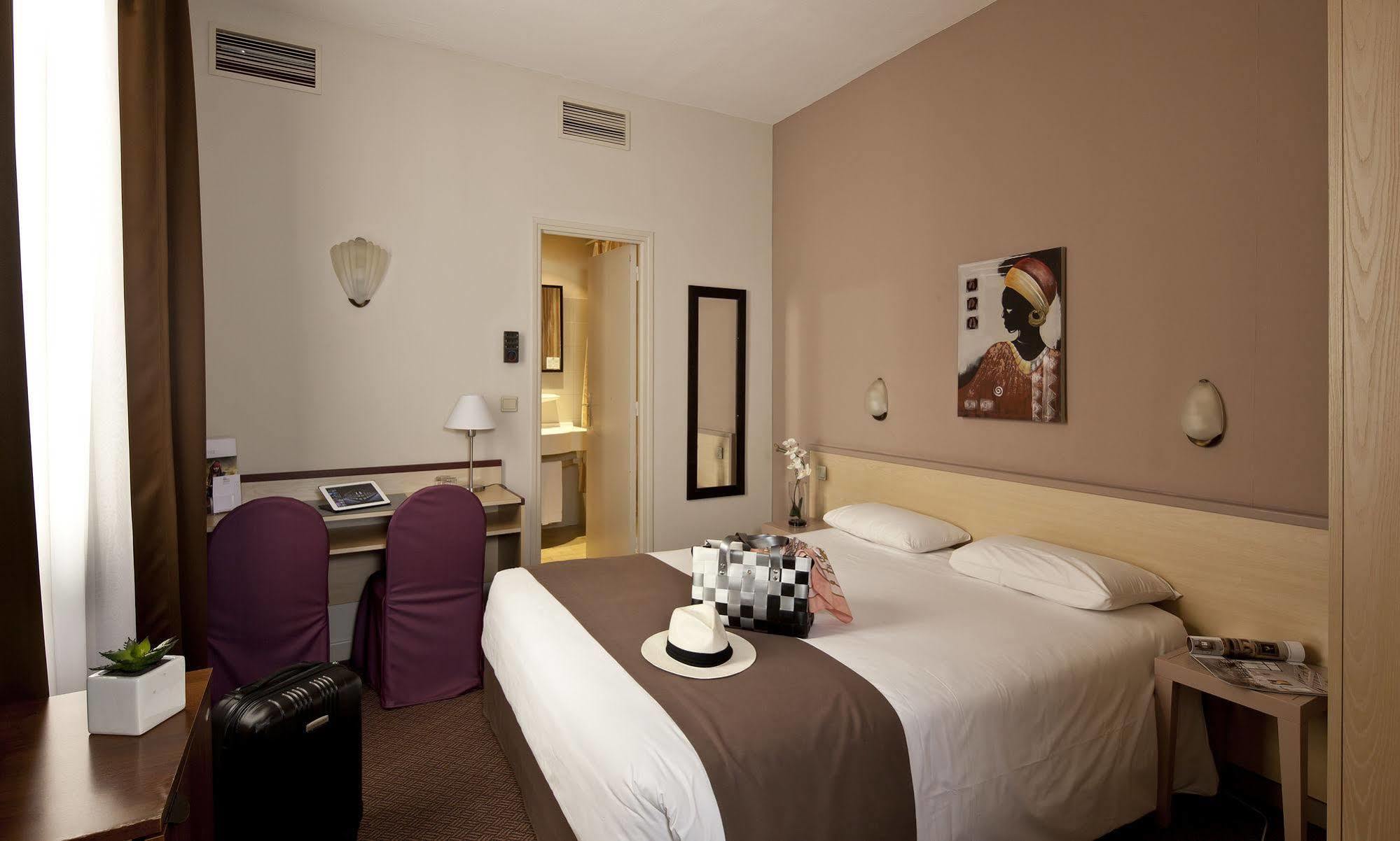 Hotel Le Bristol Avignon Ngoại thất bức ảnh